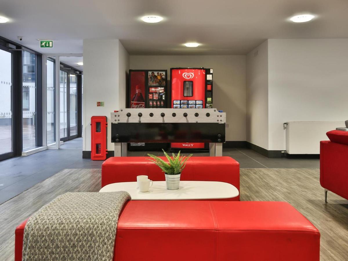 Sterling Court In Wembley Лондон Екстер'єр фото